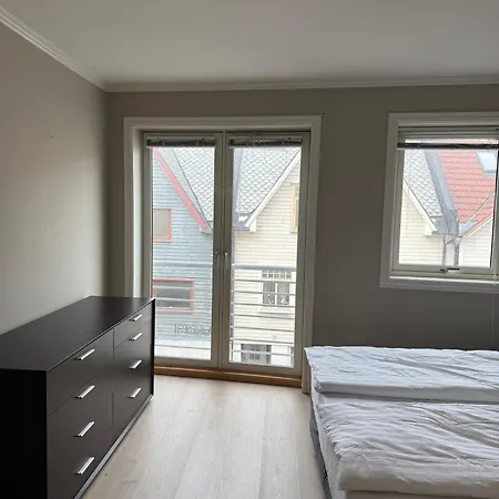 Apartment Modern In Center With Parking Garage Alesund